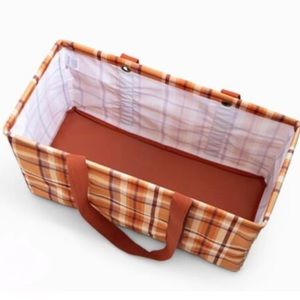 Large utility tote- Thirty One